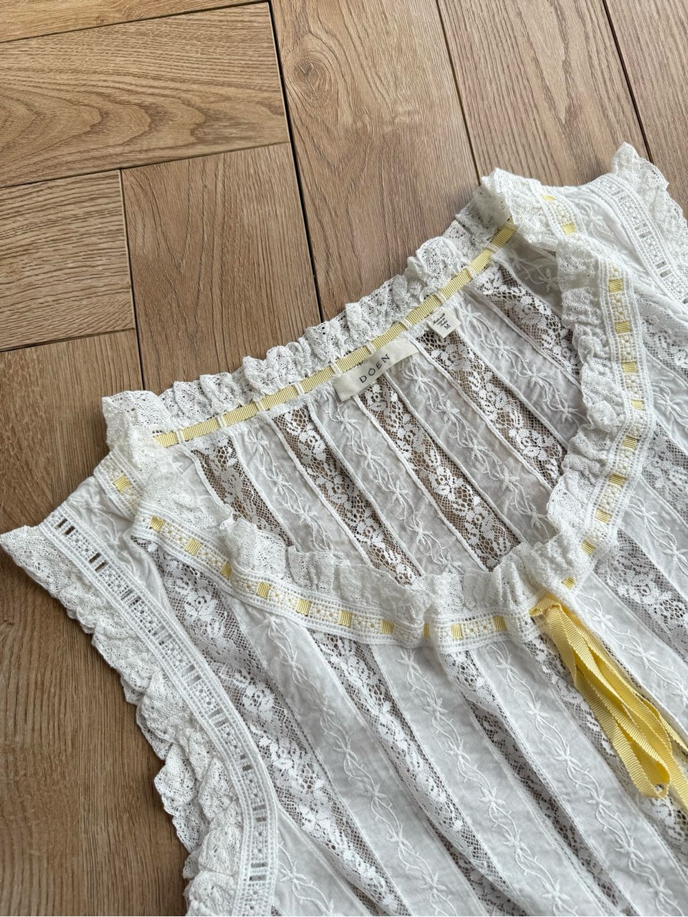 DOEN Vetiver Top in Salt - Picture 7 of 8